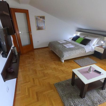 Apartman Zenit Vrnjacka Banja Exterior photo