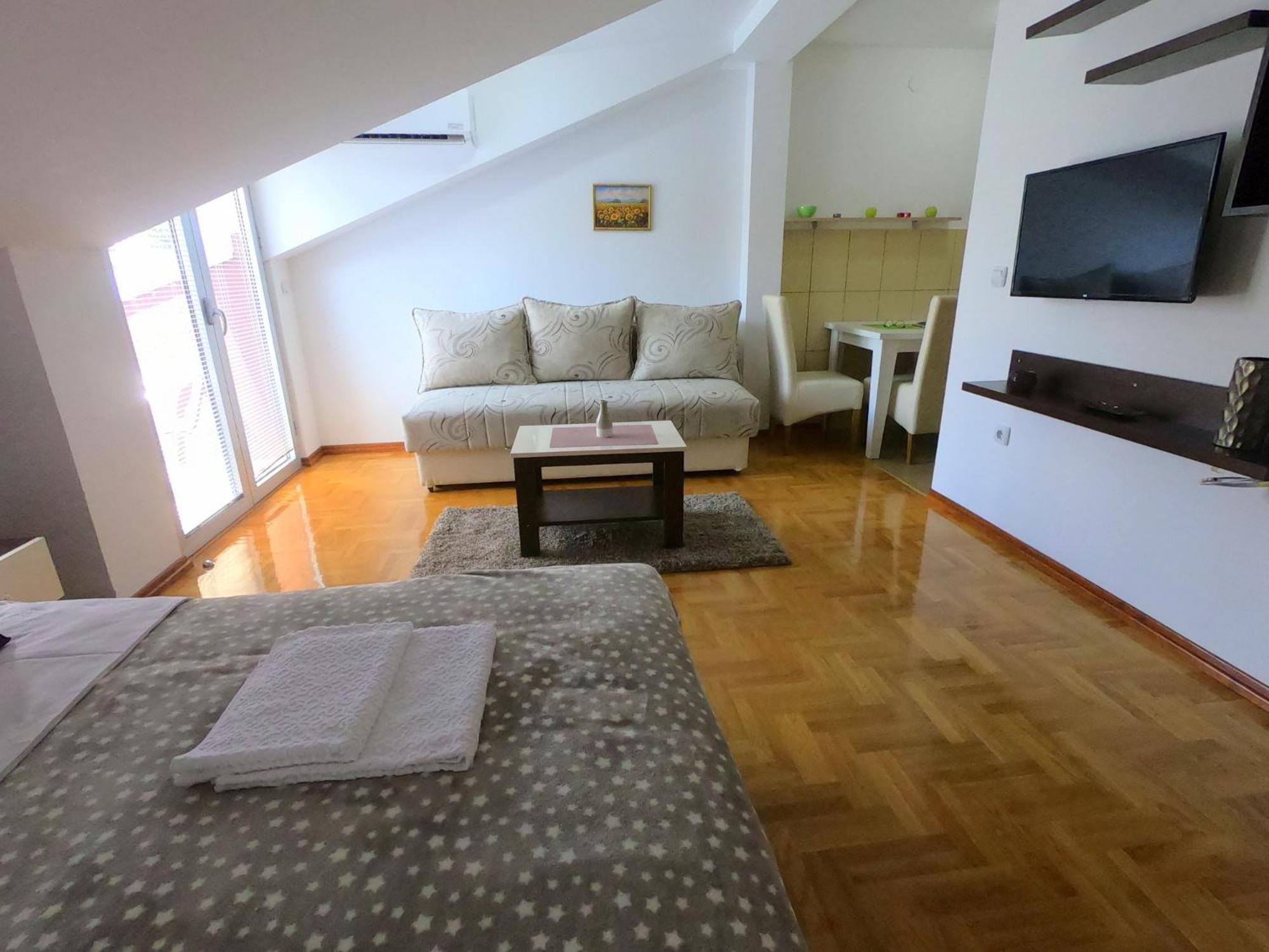 Apartman Zenit Vrnjacka Banja Exterior photo