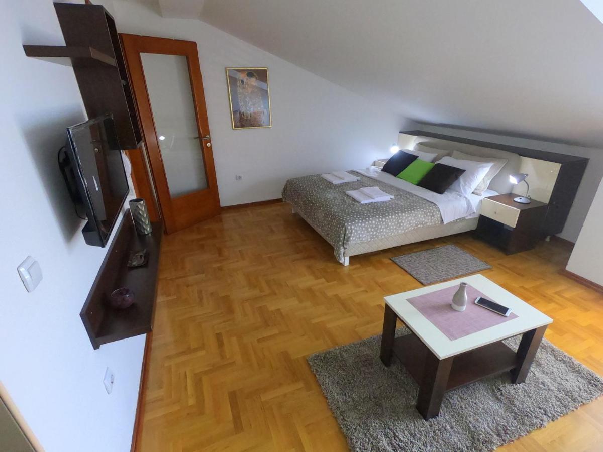 Apartman Zenit Vrnjacka Banja Exterior photo